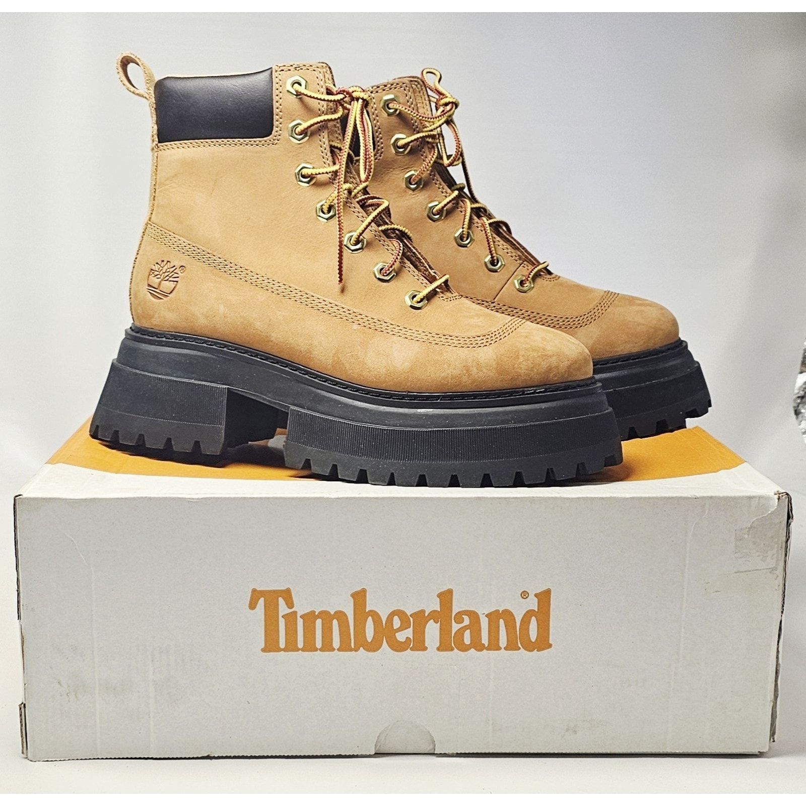 Timberland Sky Women's 6" Lace-Up Combat Platform Leather Boot Wheat Sz 6.5 Euc